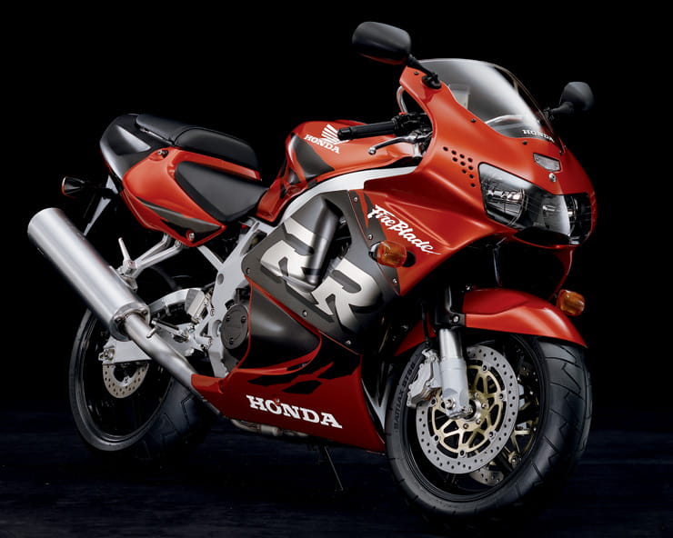 Honda FireBlade CBR900RR00.jpg