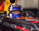Scotland's David Coulthard, a former Formula One driving star, ripped up the streets of Belfast City Centre last night in a Red Bull Racing, 'RB8' Formula One racing car in front of thousands of spectators on a damp autumnal evening...(S3)
